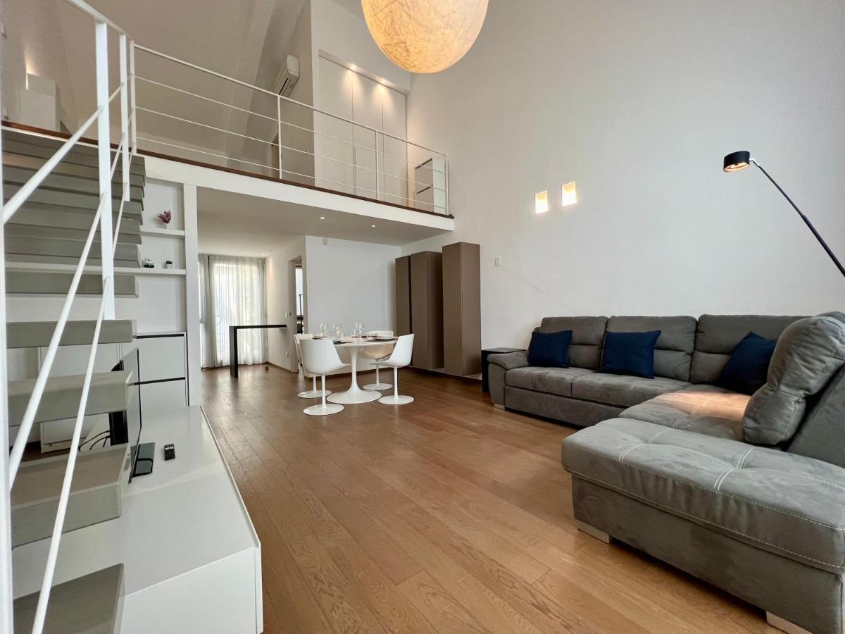 米兰Modern Loft公寓 外观 照片